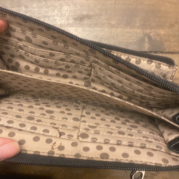 Relic‎ black leather wristlet wallet - Picture 3 of 5